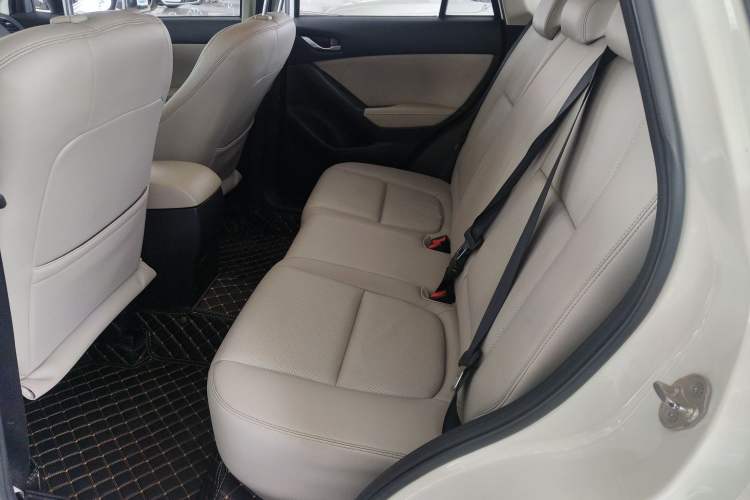 Used Mazda CX-5 2013 2.0L Automatic Two-Wheel Drive Comfort Version Left Rear Seat