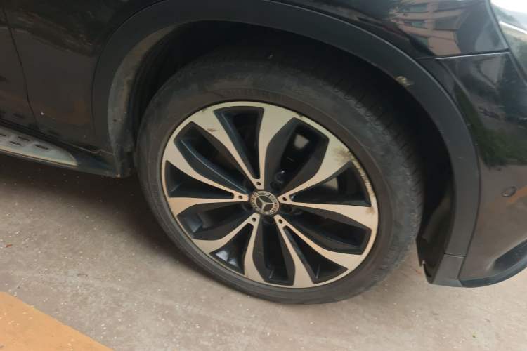 Used Mercedes-Benz GLC Coupe 2017 GLC 260 4MATIC Coupe SUV
