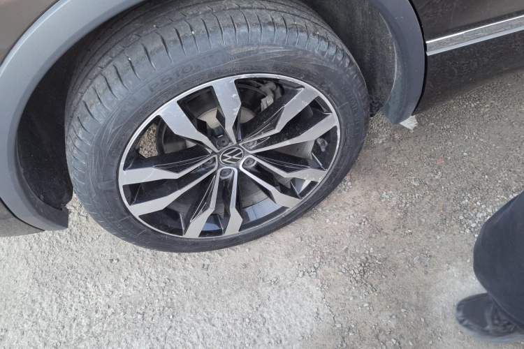 Used Volkswagen Tiguan L 2021 330TSI Automatic Two-Wheel Drive R-Line Enhanced Edition