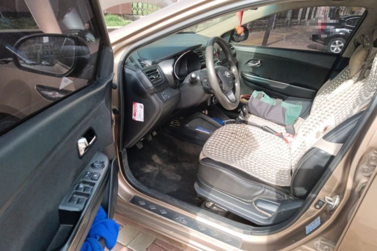 Used Kia K2 2012 Sedan 1.4L MT GLS Commemorative Edition
