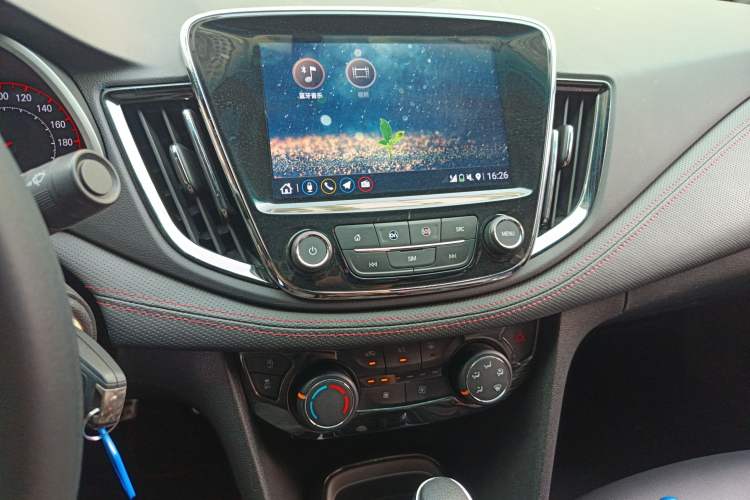 Used Chevrolet Monza 2020 Light Hybrid RS 330T Automatic Comfort Edition Audio And AC Panel