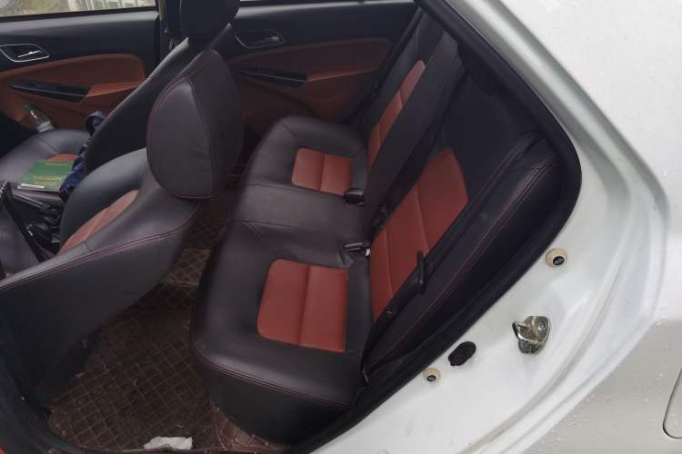 Used Geely Auto Diamond 2016 1.5L Manual Entry-Level Trim