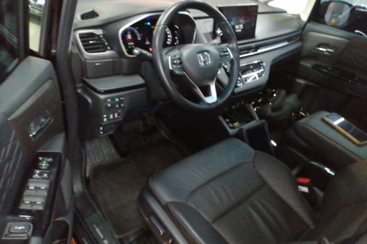 Used Honda Elysion 2022 2.0L eHEV Luxury First Edition
