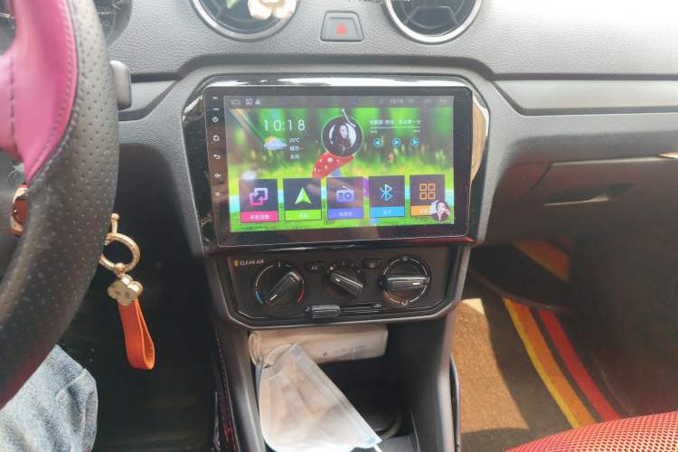 Used Volkswagen Jetta 2017 1.4L Manual Fashion Edition Audio And AC Panel