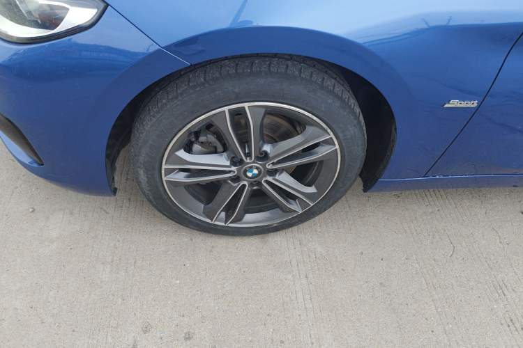 Used BMW 1 Series 2017 118i Sport Edition Exterior 4