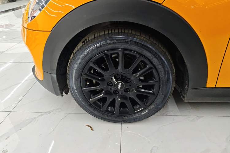 Used MINI 2016 1.2T ONE Pioneer Edition Left Front Wheel Hub