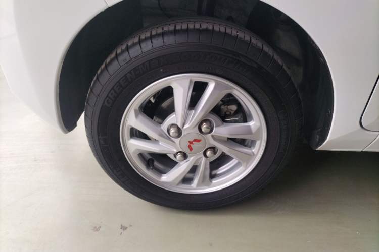Used Wuling Hongguang MINIEV 2021 Macaron Premium Model – Lithium Iron Phosphate Left Front Wheel Hub