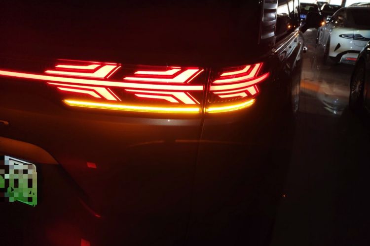 Used Denza D9 2022 DM-i 970 Four-Wheel Drive Flagship Model