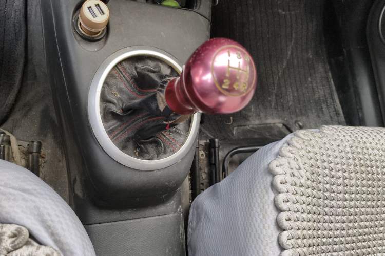 Used Suzuki Swift 2013 1.3L Manual Value Edition