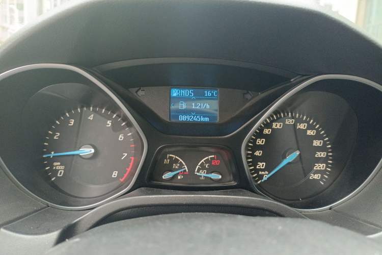 Used Ford Focus 2012 Sedan 1.6L Automatic Fashion Edition Instrument Cluster