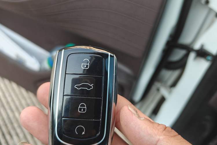 Used Chery Tiggo 8 PLUS 2024 Champion Edition 290TGDI DCT Deluxe Version 5-Seater