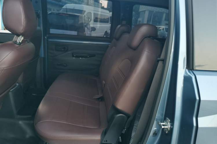Used Wuling Hongguang PLUS 2020 1.5L Manual Standard Edition 5 Seats
