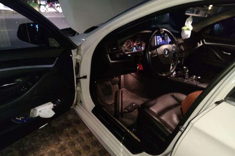 Used BMW 5 Series 2013 520i Elegant Edition