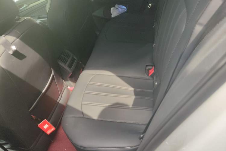 Used Volkswagen Golf 2023 Facelift 280TSI DSG R-Line Lite Left Rear Seat