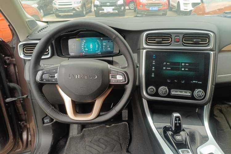 Used Lynk & Co 01 2017 2.0T Two-Wheel Drive Pro Edition
