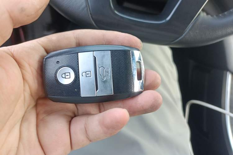 Used Land X7 2016 2.0T Panoramic Deluxe Edition Vehicle Key