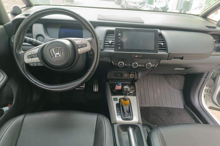 Used Honda LIFE 2021 1.5L CVT SPO-SS Dynamic Edition Center Console