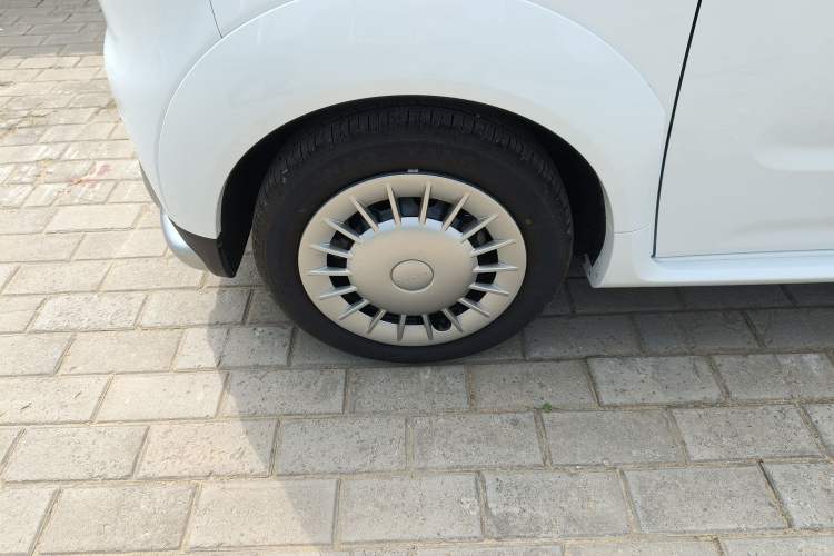 Used Livan Blue Balloon 2025 Model Dynamic Version Left Front Wheel Hub