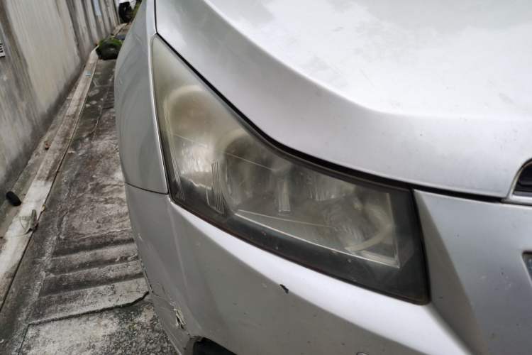 Used Chevrolet Cruze 2013 1.6L SL MT Right Front Headlight