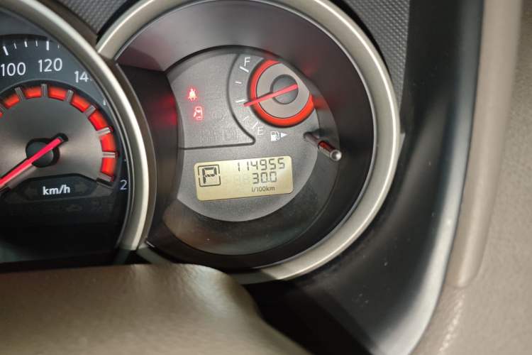 Used Nissan Sylphy 2012 Classic 1.6XE Automatic Comfort Edition Odometer Close Up