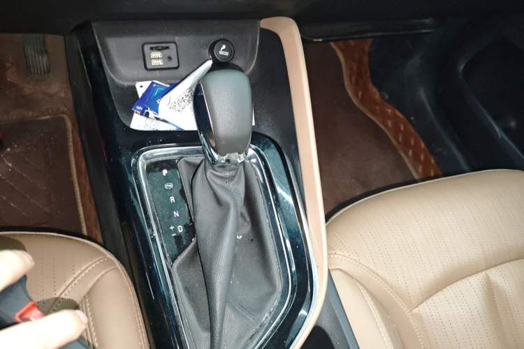 Used Buick GL6 2021 323T Mild Hybrid Connect Luxury Model Gear Lever