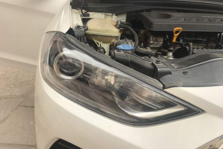 Used Hyundai Elantra (6th Generation / Lingdong) 2018 1.4T Dual-Clutch Xuan Dong · Dynamic Edition Right Front Headlight