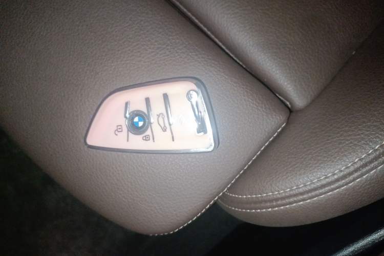 Used BMW X2 2021 sDrive25i Leading Model M Off-Road Package
