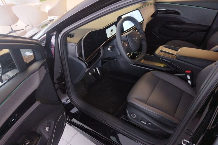 Used Hongqi EH7 2025 600 Smart Selection Edition