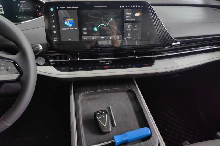 Used CHANGAN NEVO Q05 2025 Truly Delicious Version 125 Deluxe Edition