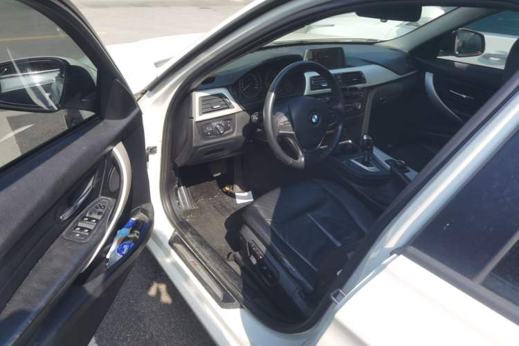 Used BMW 3 Series 2014 320i Sport Edition