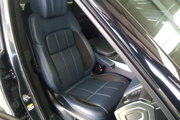 Used Land Rover Range Rover Sport 2020 3.0 L6 HSE DYNAMIC
