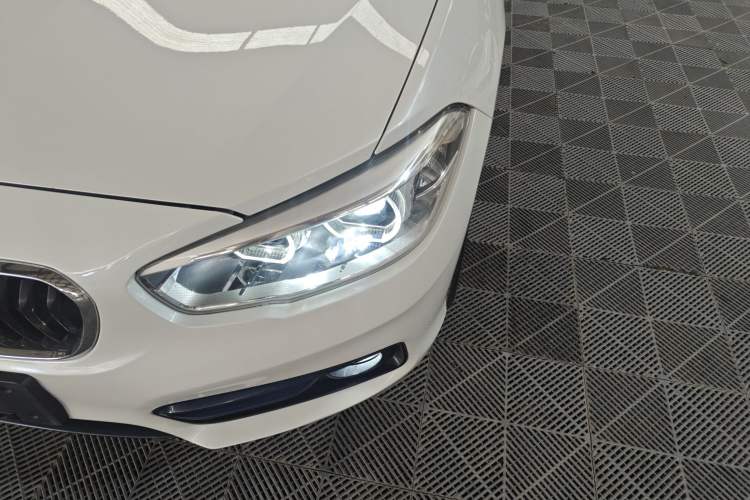 Used BMW 1 Series 2018 118i Sport Design Package Left Front Headlight