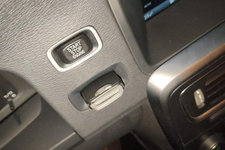 Used Volvo S60 2013 T5 Smart Edition