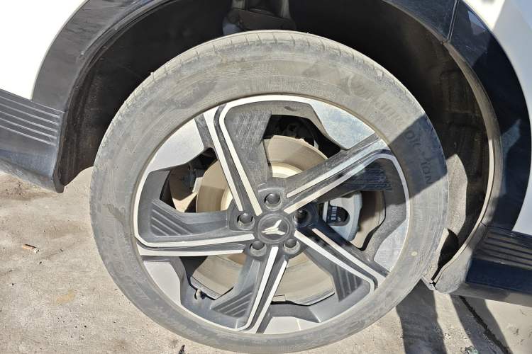 Used VOYAH COURAGE 2024 Long-Range Smart Edition
