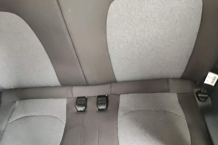 Used Wuling Hongguang MINIEV 2022 Macaron Fashion Model Lithium Iron Phosphate Left Rear Seat