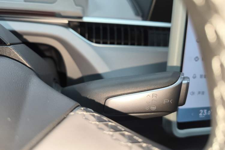 Used XPeng MONA M03 2024 620 with Ultra-Long Range
