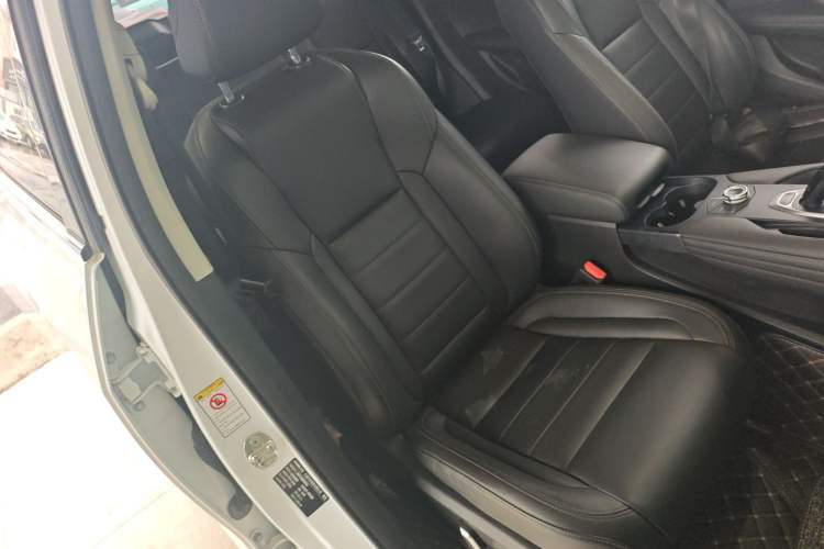 Used Haval F7 2020 2.0T Two-Wheel Drive i-Van