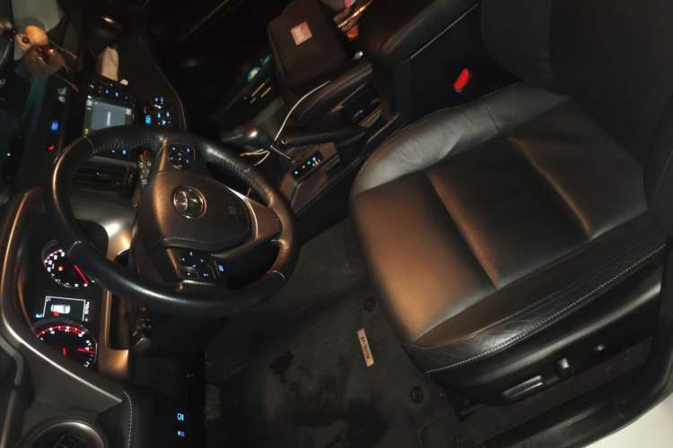 Used Toyota RAV4 2016 2.0L CVT Two-Wheel Drive Smart Edition China V Standard