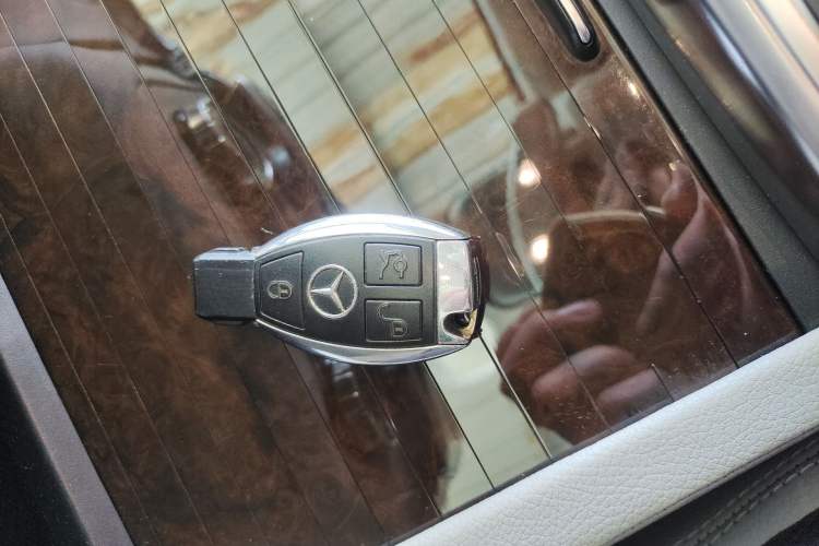 Used Mercedes-Benz M-Class 2014 ML 400 4MATIC Dynamic Model