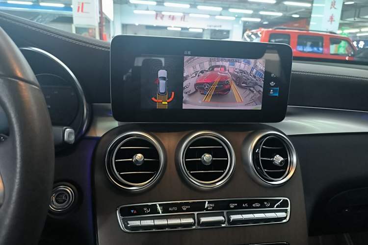 Used Mercedes-Benz GLC 2022 GLC 300 L 4MATIC Dynamic Edition Prestige Model Audio And AC Panel