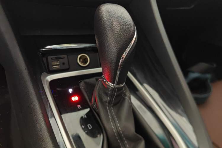 Used Buick GL6 2019 18T 6-Seater Connected Luxury Version China VI Standard
