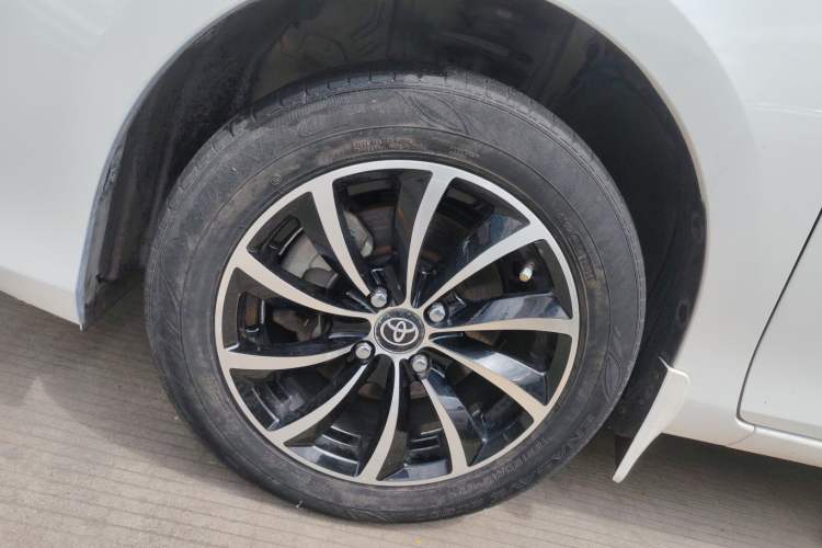 Used Toyota YARiS L Zhi Xiang 2019 1.5E CVT Dynamic Edition China VI compliant Left Front Wheel Hub