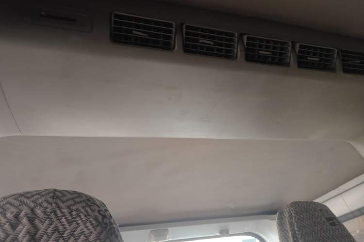 Used Wuling Zhiguang 2015 1.2L Practical LS-I Model
