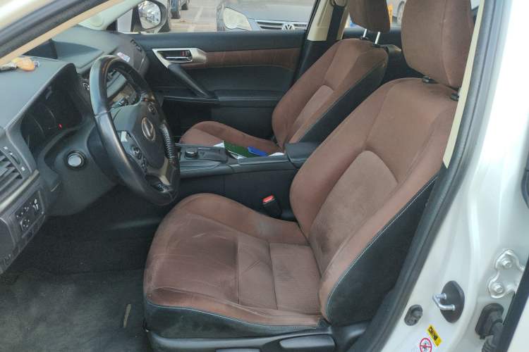 Used Lexus CT 2015 CT200h Chocolate Edition
