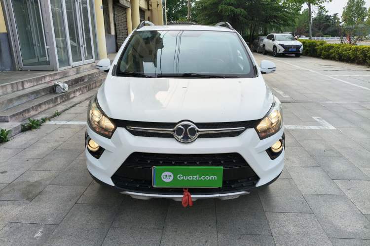 Used BAIC Senova X25 2015 1.5L Manual Elite Edition Front