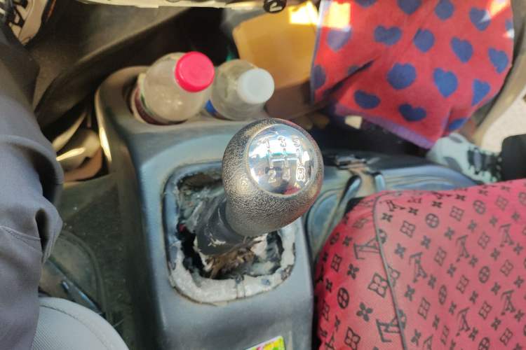 Used Jinbei Hiace X30 2013 1.3L Standard Version Gear Lever