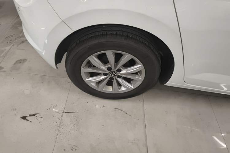 Used Volkswagen Polo 2023 Plus 1.5L Automatic Colorful Tech Edition Right Rear Wheel Hub