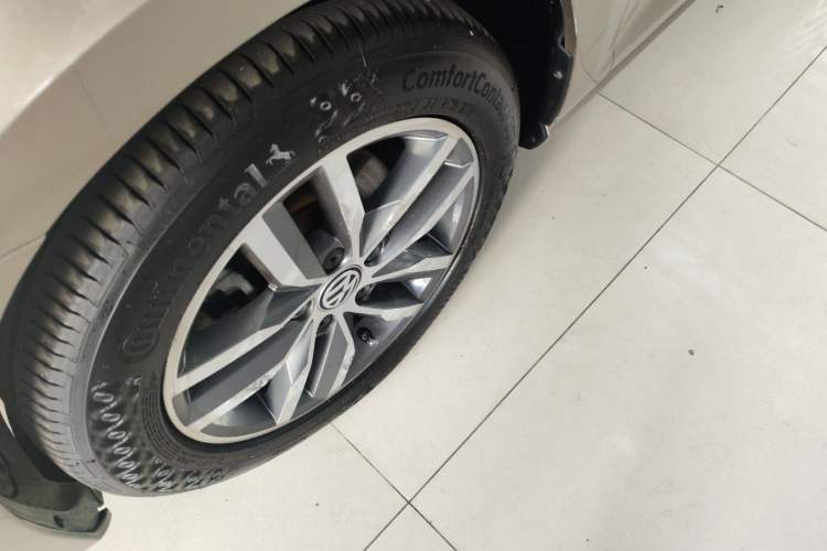 Used Volkswagen Golf 2016 230TSI Automatic Luxury Version