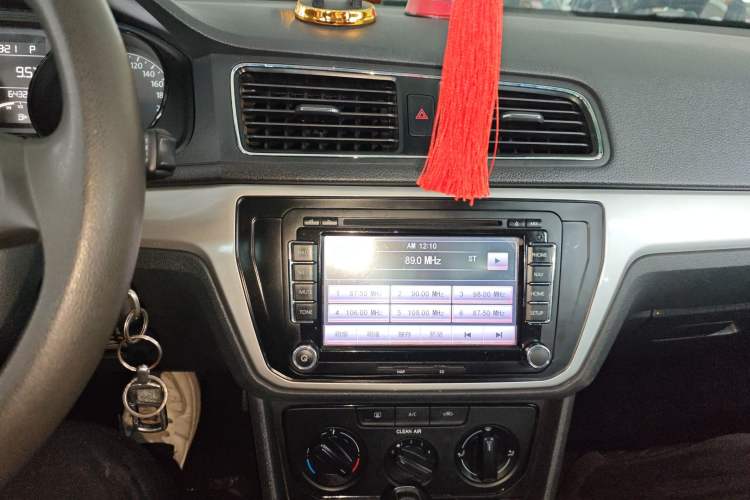 Used Volkswagen Lavida 2017 1.6L Automatic Fashion Edition
