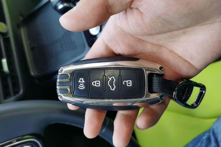 Used Haval X DOG 2022 1.5T DCT Two-Wheel Drive Trendy Edition Vehicle Key